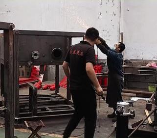 國立液(ye)壓，不斷提高(gāo)技術，打造新(xin)産品。